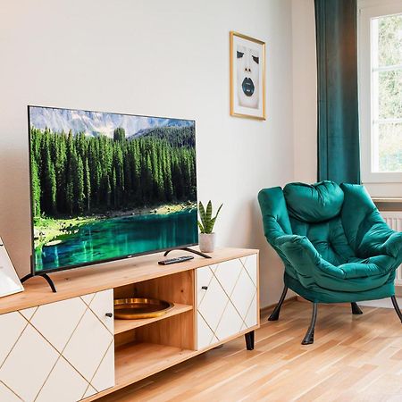 Smart Home - Wuppertal - Perfect For 6 Guests - Central - Netflix - Schwebebahn - Free Parking Zone Exterior photo